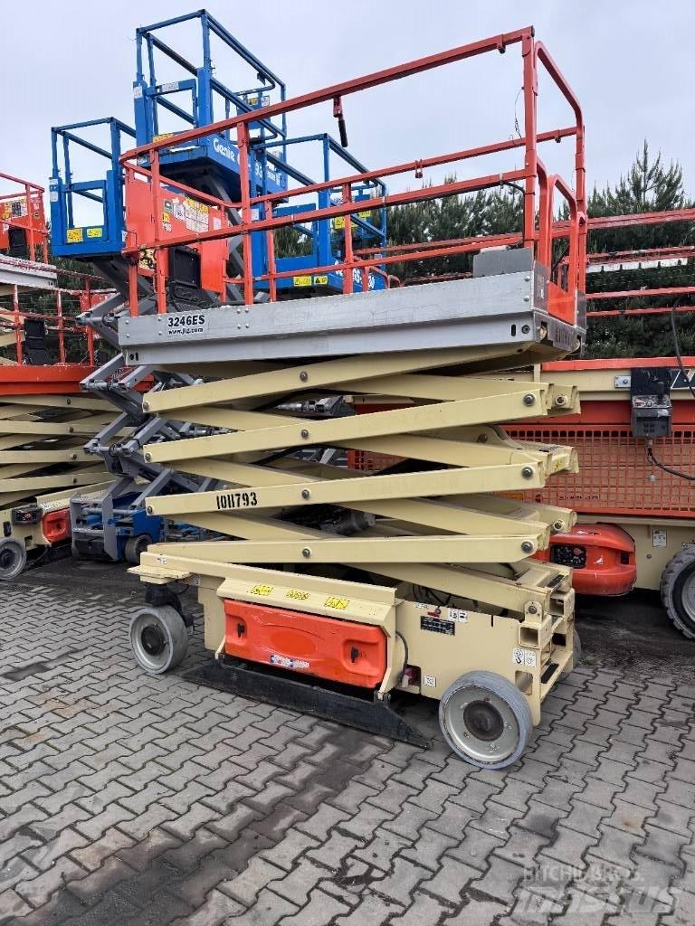 JLG 3246 ES Saxliftar