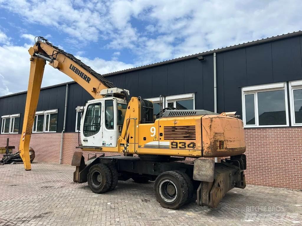Liebherr A934C Avfalls / industri hantering