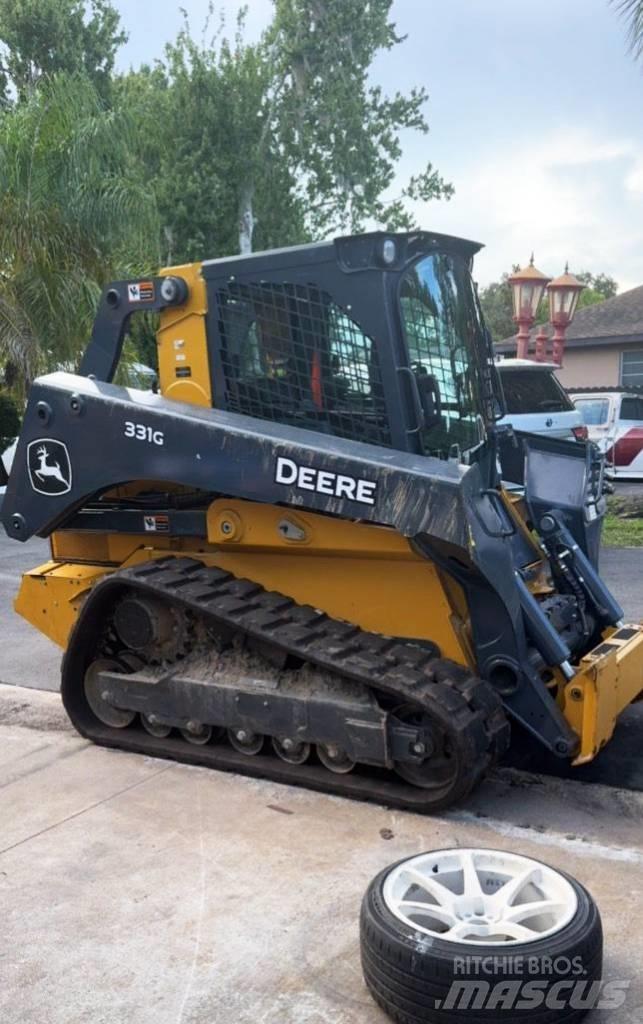 John Deere 331G Kompaktlastare