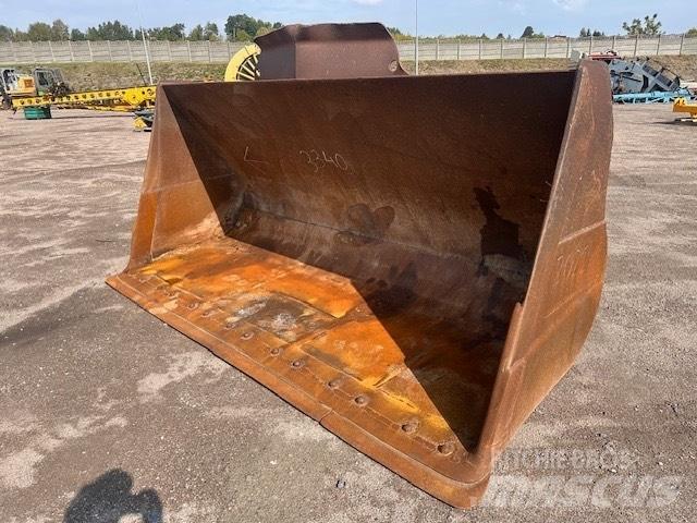 Volvo L 220 E BUCKET Skopor