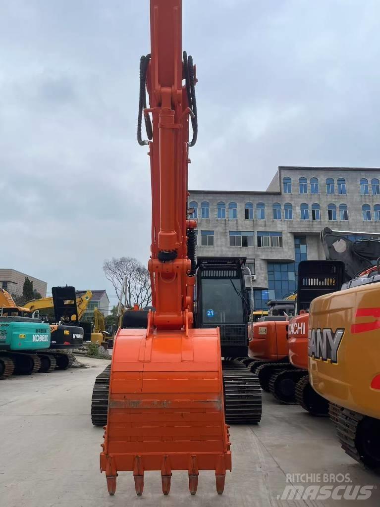 Hitachi ZX 200 Bandgrävare