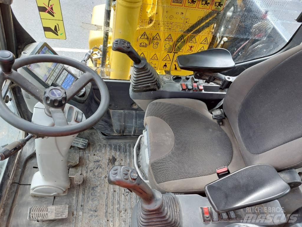 Komatsu PW148-11 Hjulgrävare