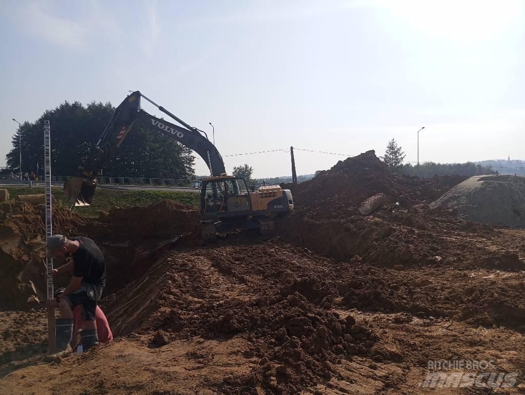 Volvo EC 240 C L Bandgrävare