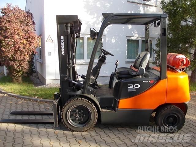 Doosan G 30 E Gasolmotviktstruckar