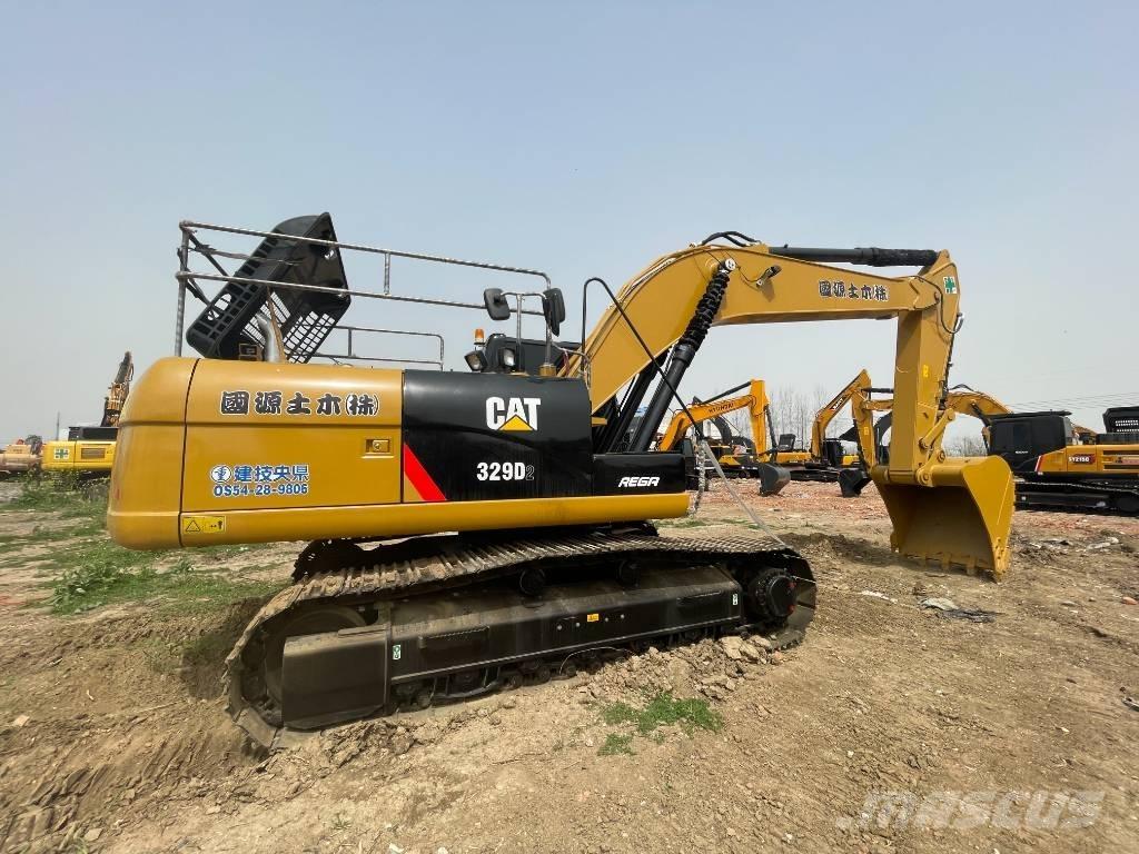 CAT 329D2 Bandgrävare