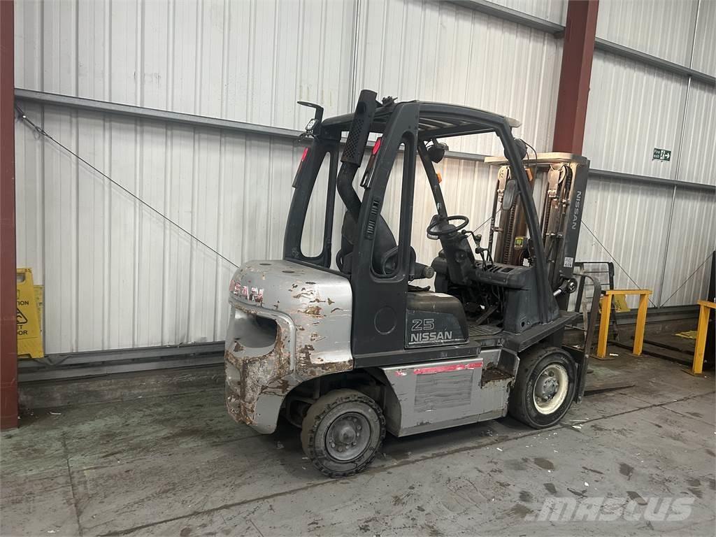 Nissan Y1D2A25Q Dieselmotviktstruckar