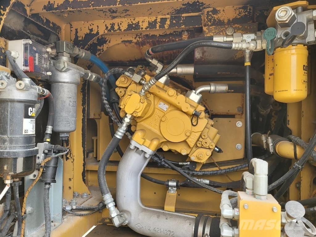 CAT 330FL Bandgrävare