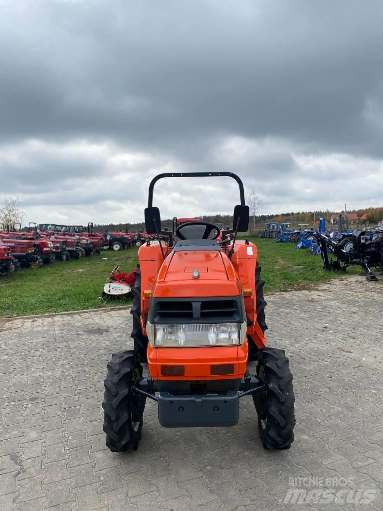 Kubota GL 240 Kompakttraktorer