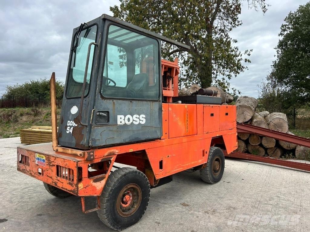 Boss 546 Sidlastare