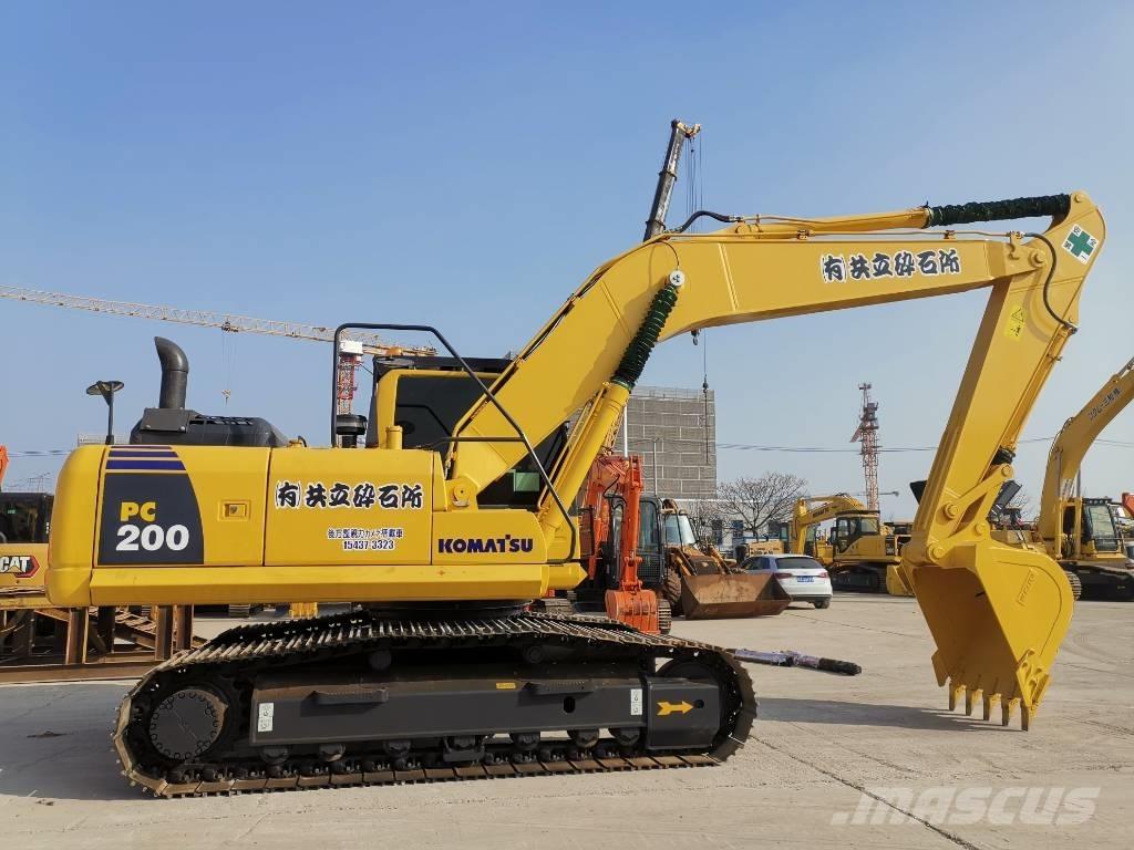 Komatsu PC 200-8N1 Bandgrävare