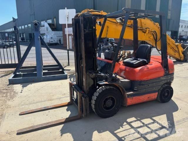Toyota 26FDF25 Dieselmotviktstruckar