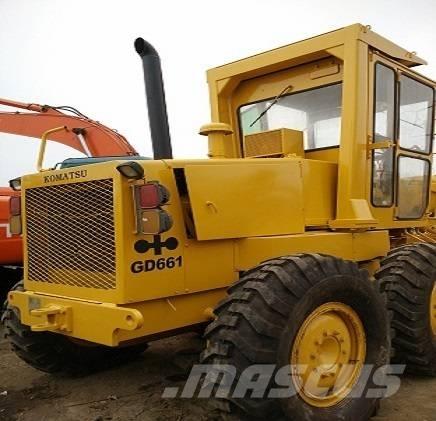 Komatsu GD 661 Väghyvlar