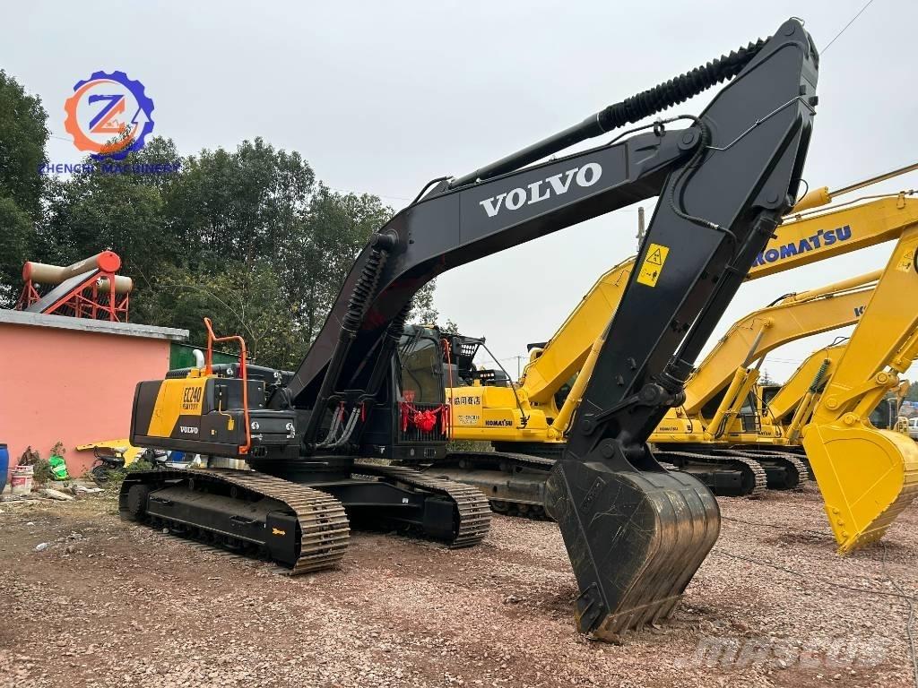 Volvo EC 240 Bandgrävare