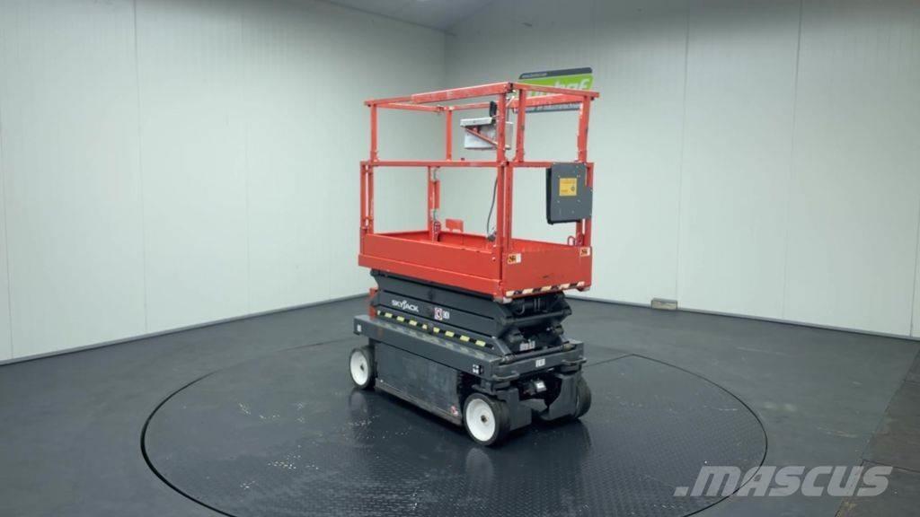 SkyJack SJ3219 Saxliftar