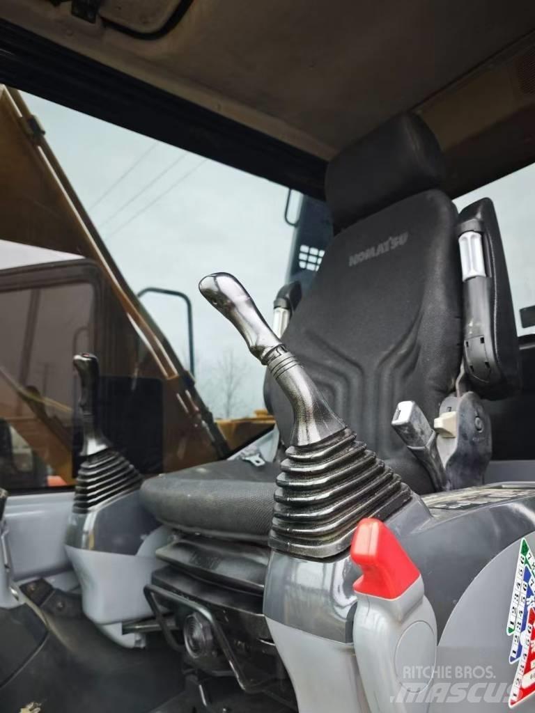 Komatsu 130LC-7 Bandgrävare