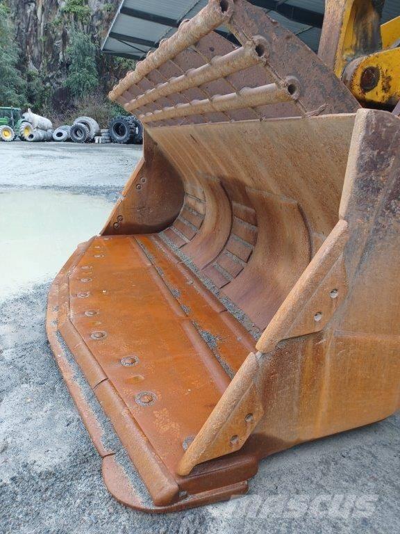 Komatsu WA800-3 Hjullastare