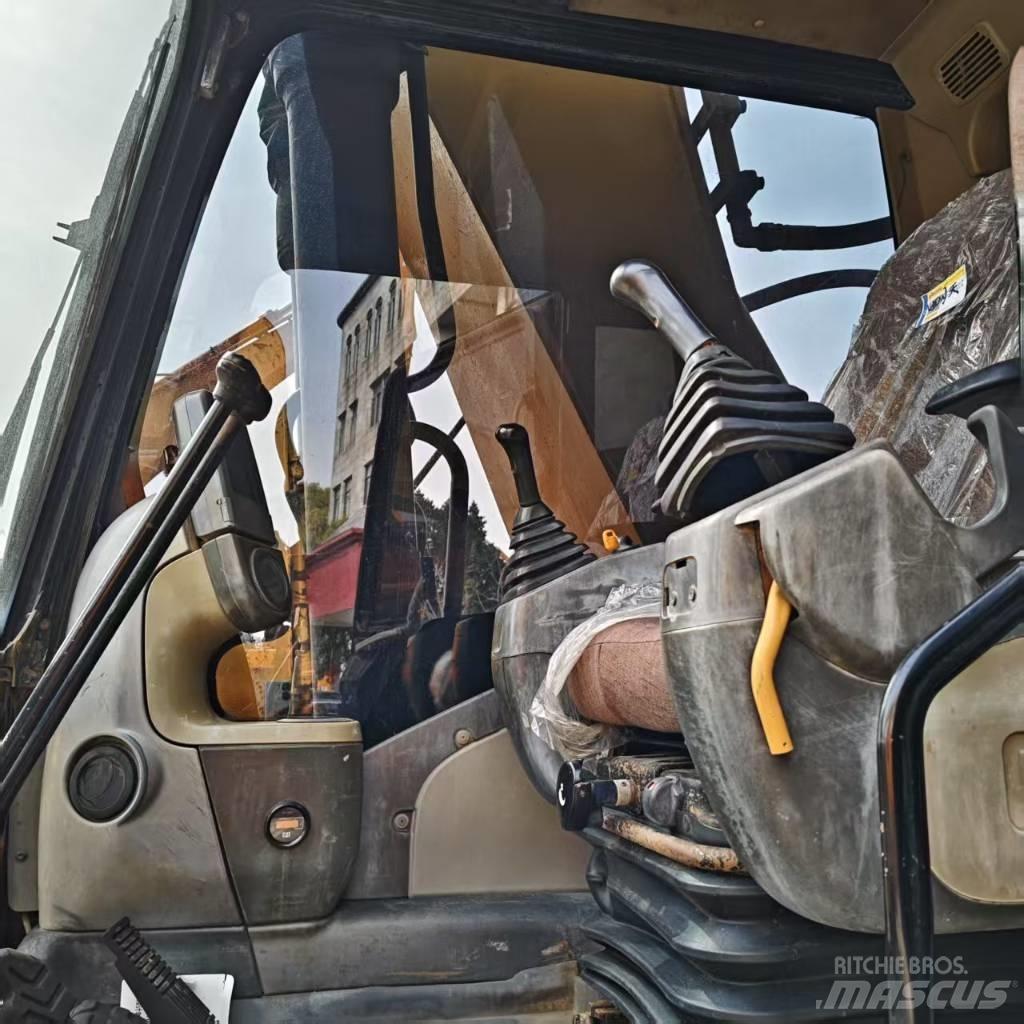 CAT 336 D Bandgrävare