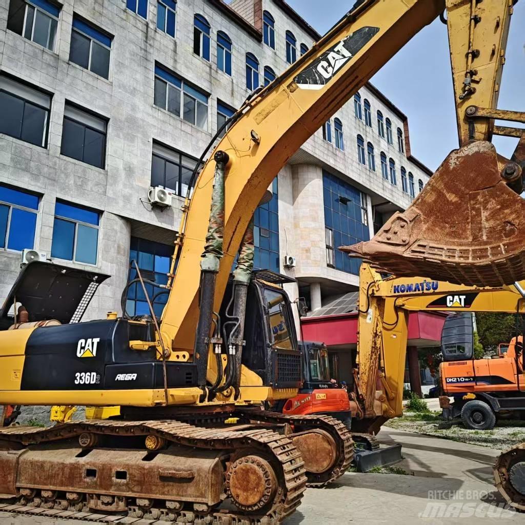 CAT 336 D Bandgrävare
