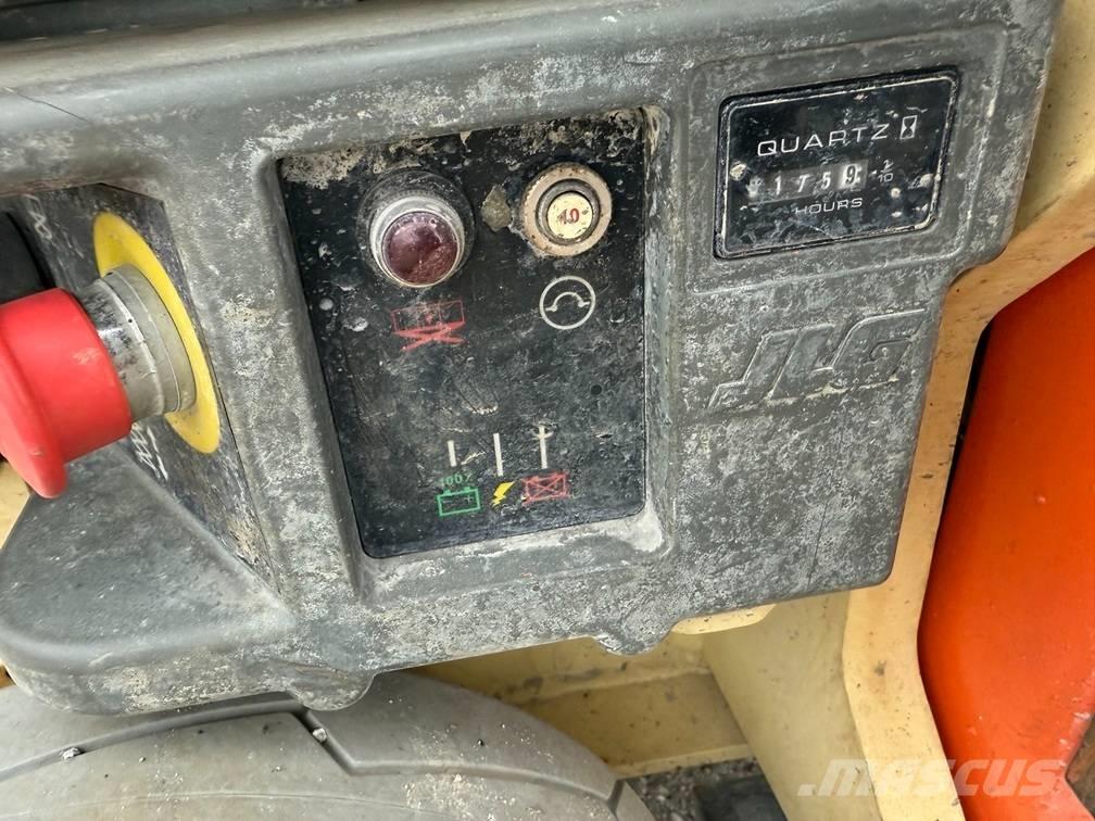 JLG 1930 ES Saxliftar