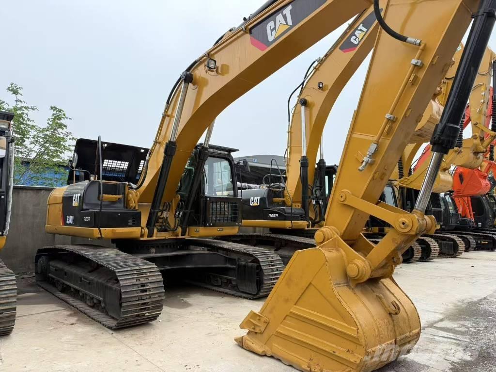CAT 330 D Bandgrävare