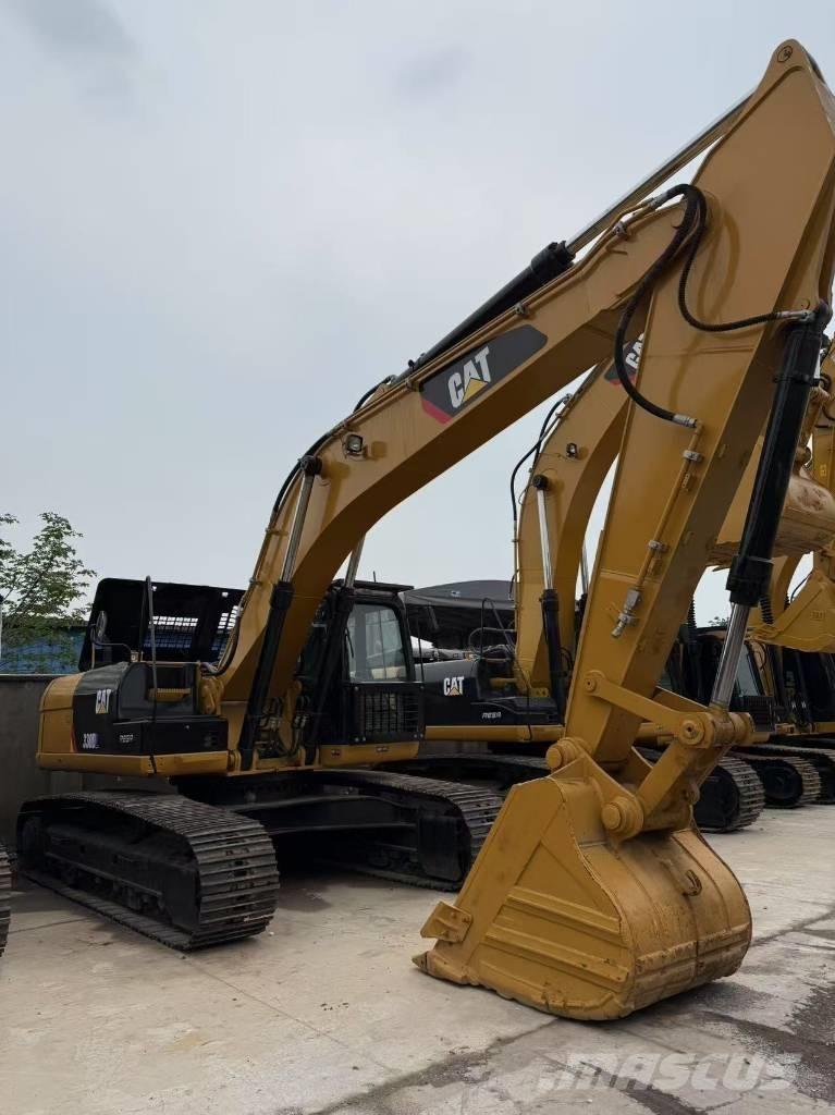 CAT 330 D Bandgrävare
