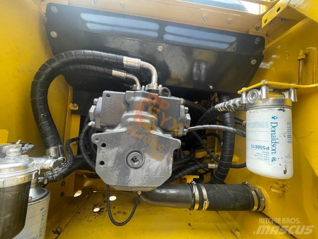 Komatsu PC 220 Bandgrävare
