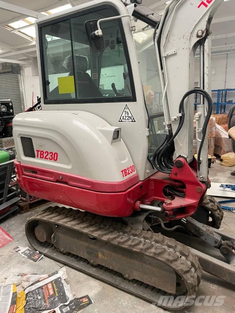 Takeuchi TB 230 Minigrävare < 7t