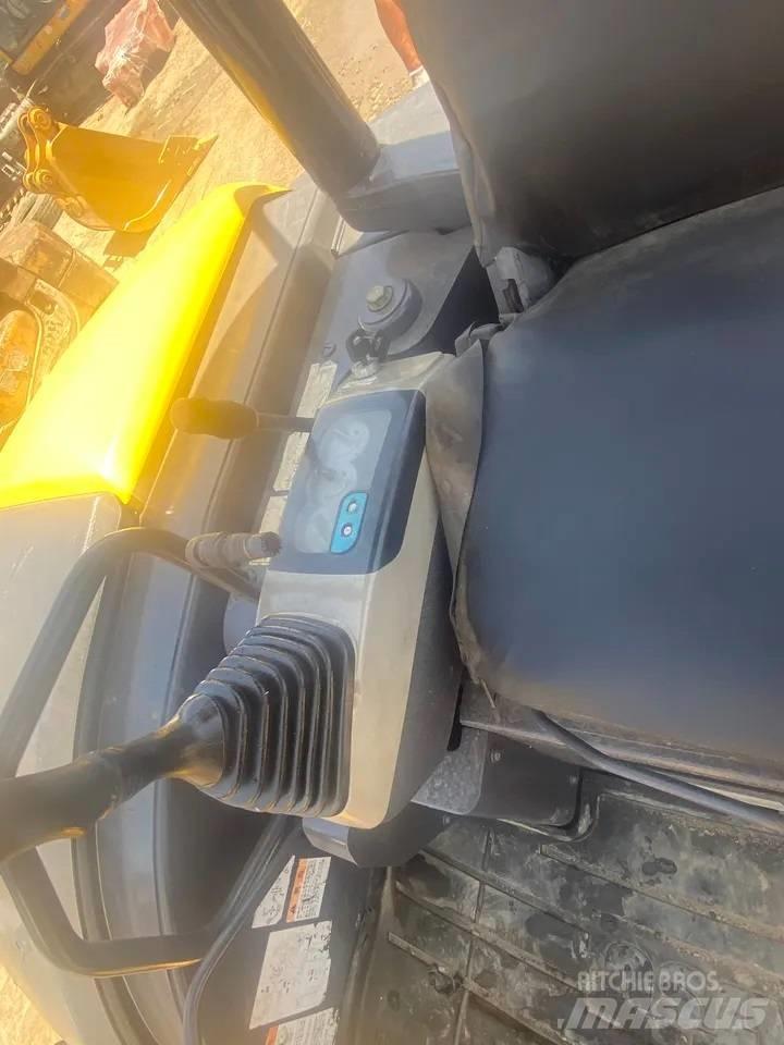 Komatsu PC 40 MR-2 Minigrävare < 7t