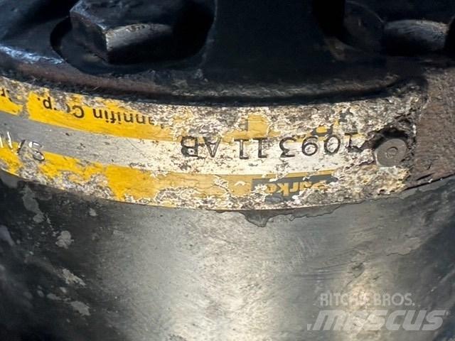 SkyJack SJ 8831 Saxliftar