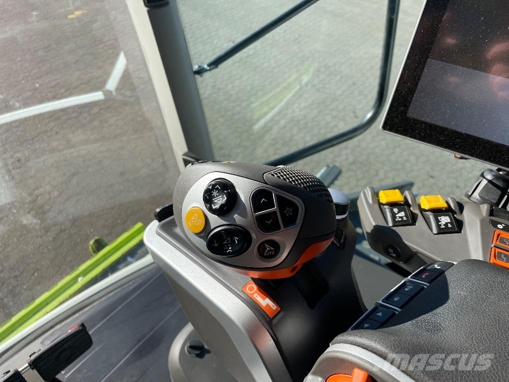 CLAAS Lexion 6700 Skördetröskor
