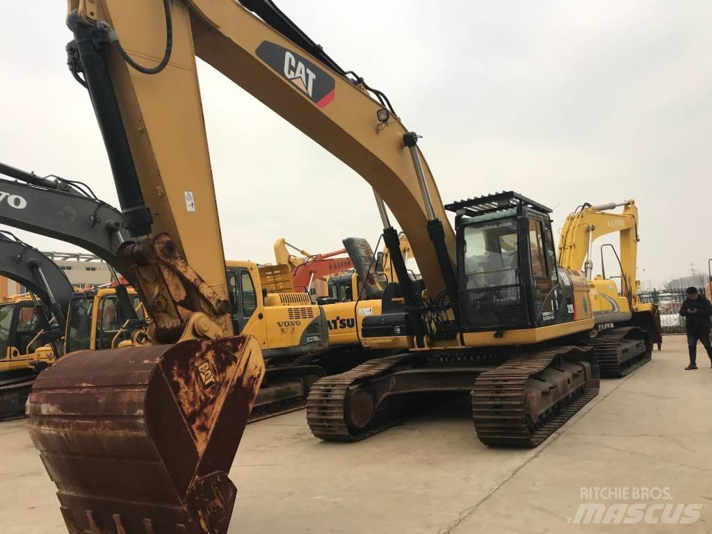 CAT 329 D L Bandgrävare