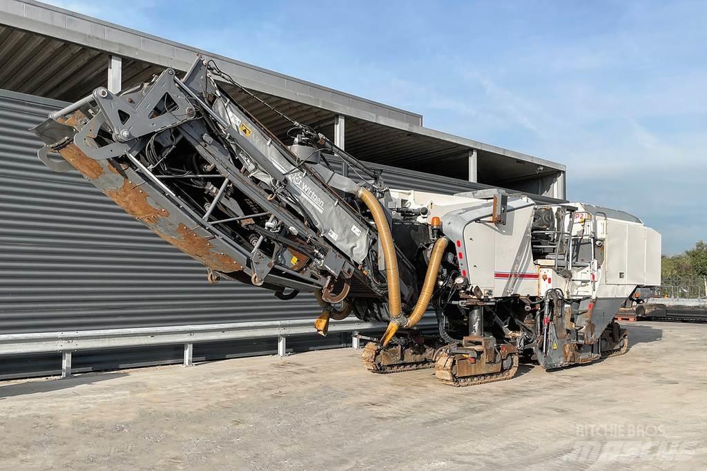 Wirtgen W 210 Asfaltskallfräsmaskiner