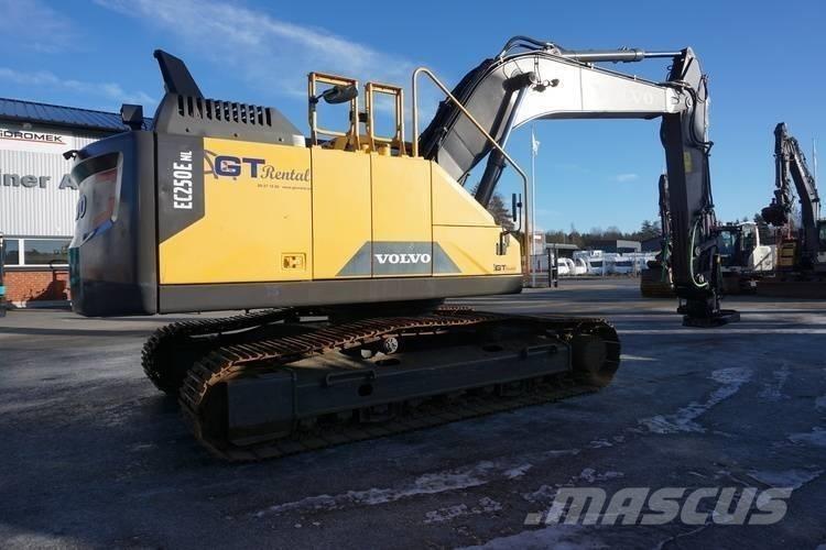 Volvo EC 250 E N L Bandgrävare