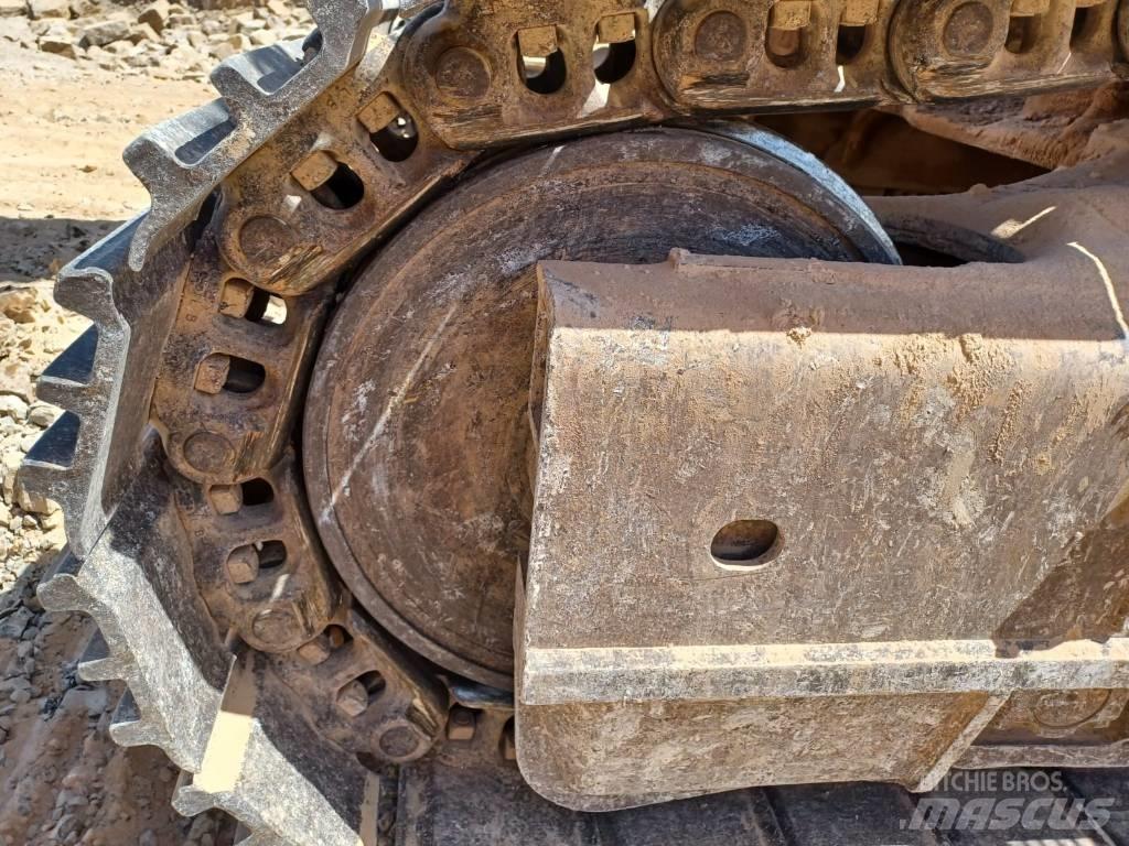 Komatsu PC 600 LC-8 Bandgrävare
