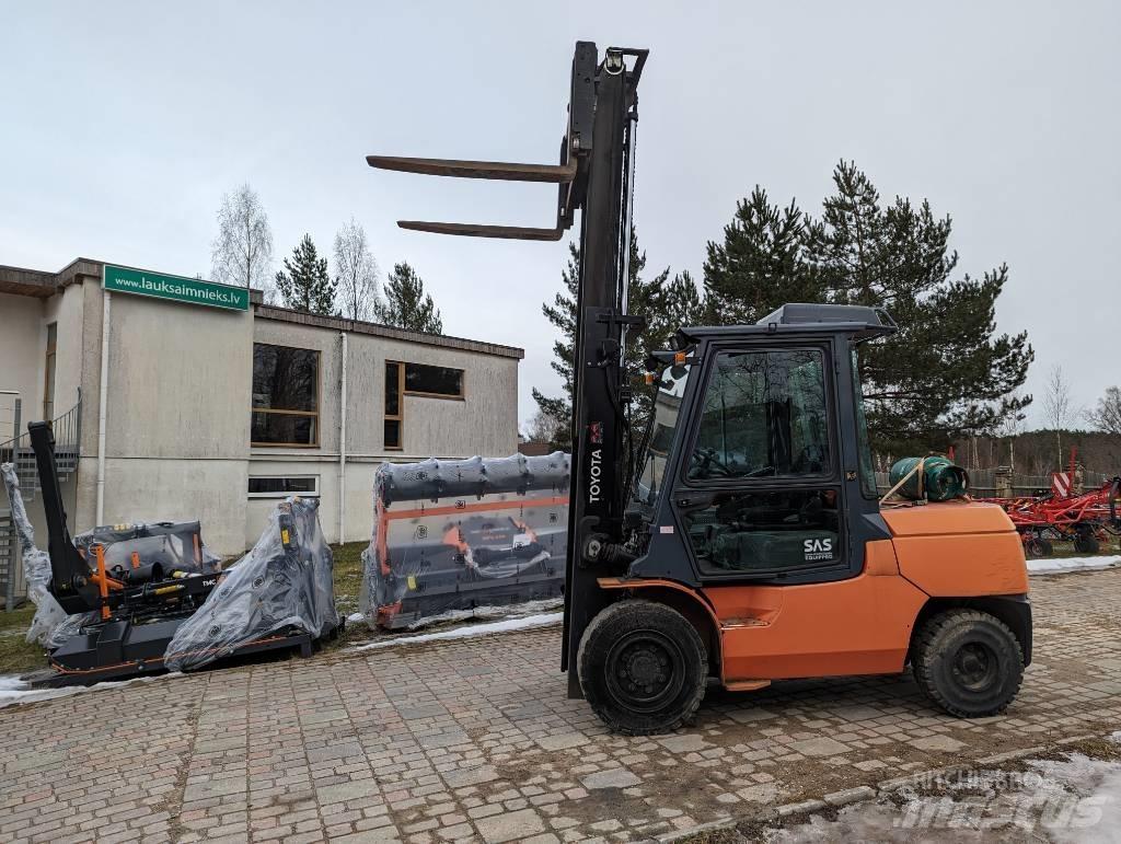 Toyota 7FGA50 Gasolmotviktstruckar