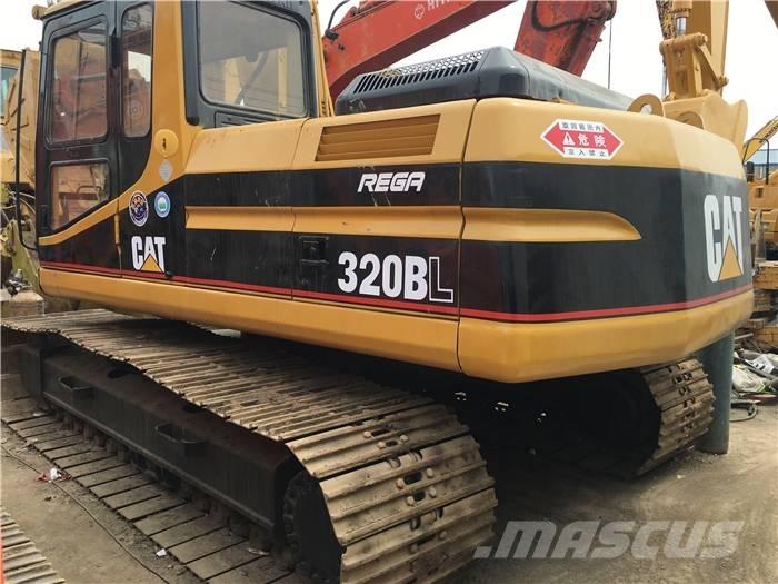 CAT 320 B L Bandgrävare