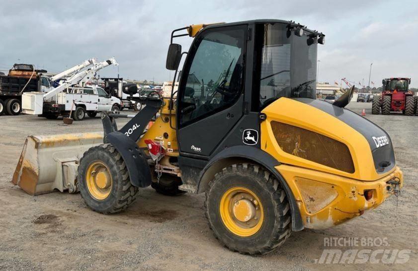 John Deere 204L Hjullastare