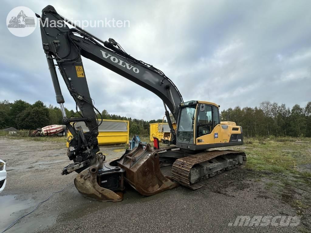 Volvo EC 220 DL Bandgrävare