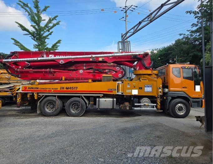 Junjin JX-M4517 Lastbilar med betongpump
