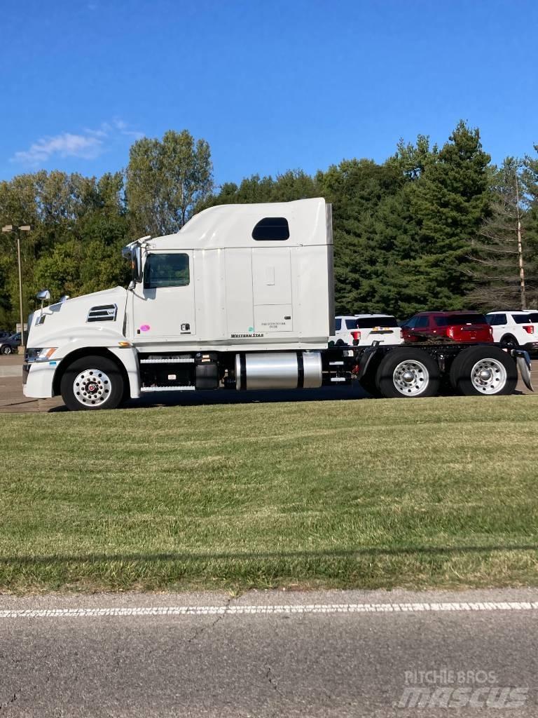 Western Star 5700 XE Dragbilar