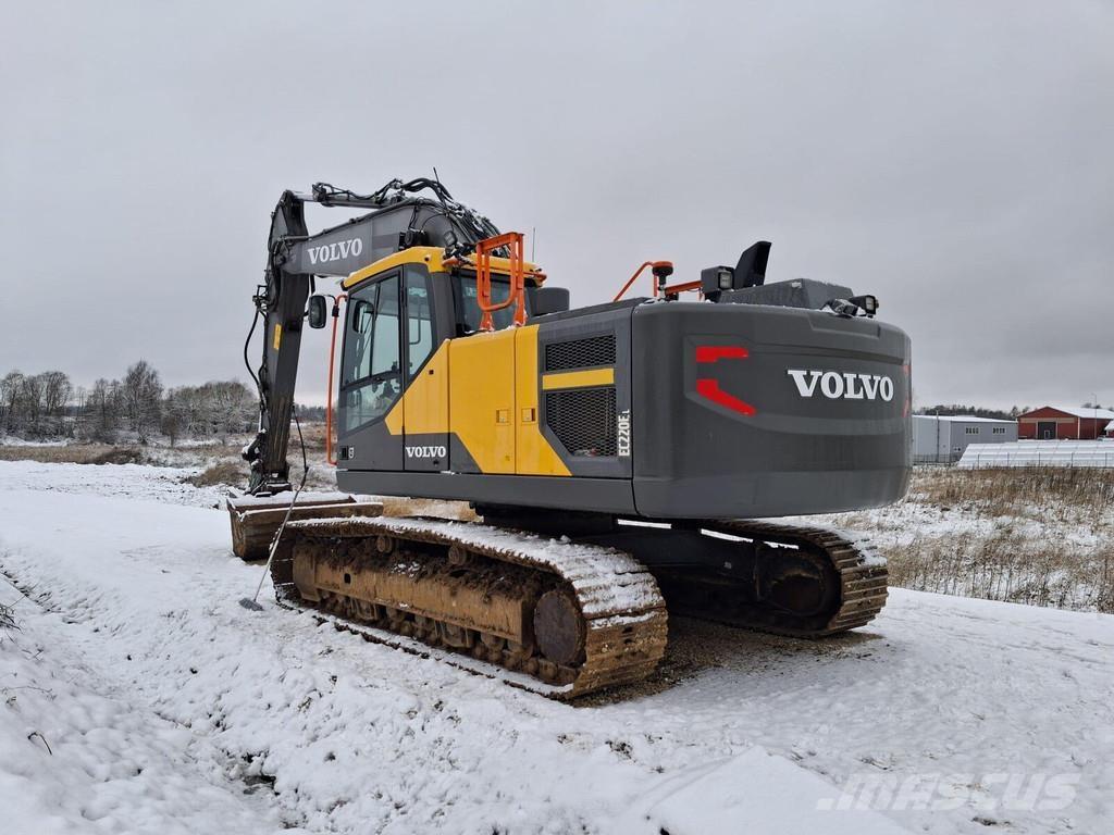 Volvo EC220E Bandgrävare