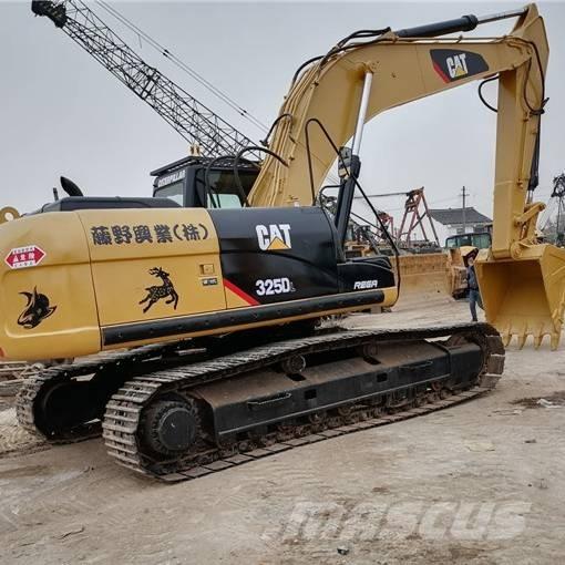CAT 325DL Bandgrävare