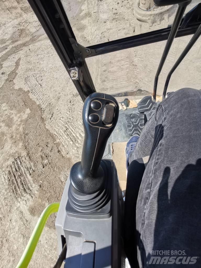 CAT 320 F Bandgrävare