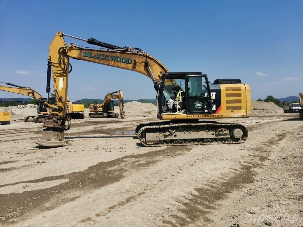 CAT 320 F Bandgrävare