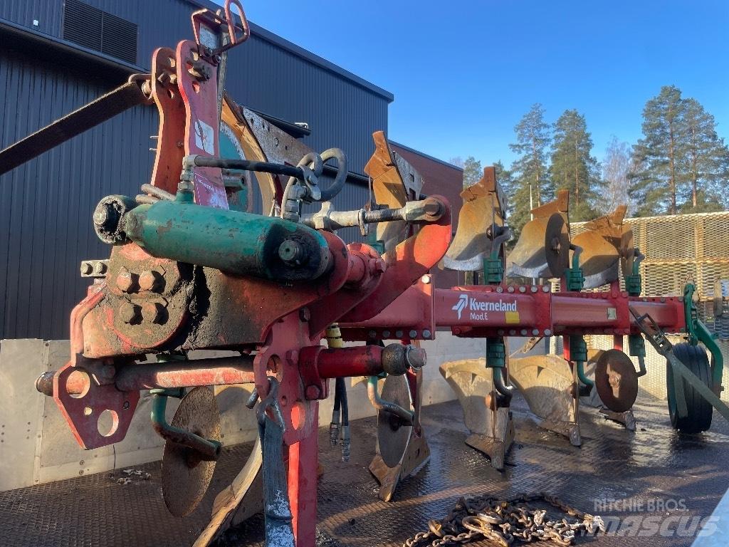 Kverneland E160 Växelplogar