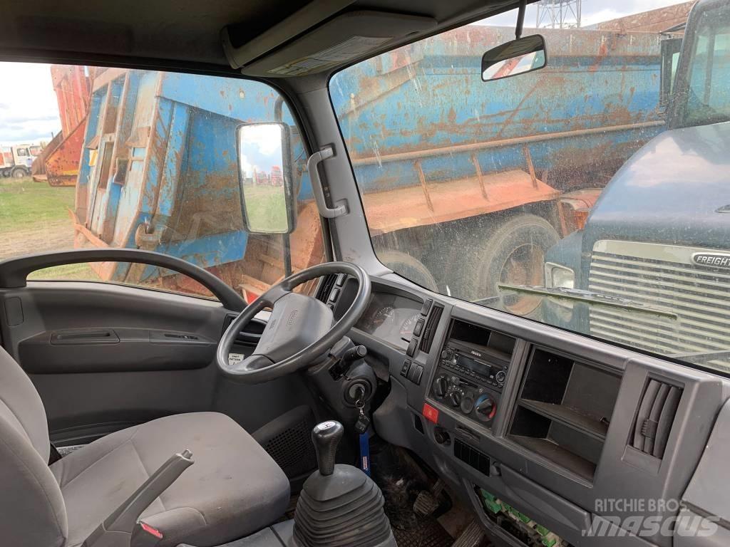 Isuzu FOR PARTS Lätta skåpbilar