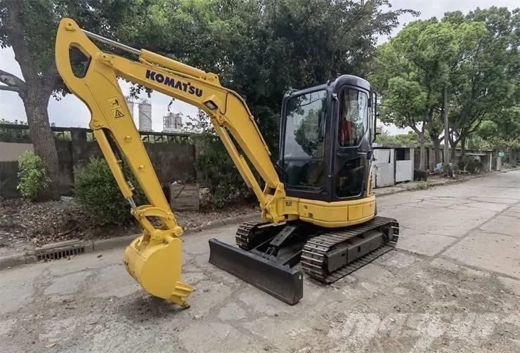Komatsu PC35 Minigrävare < 7t