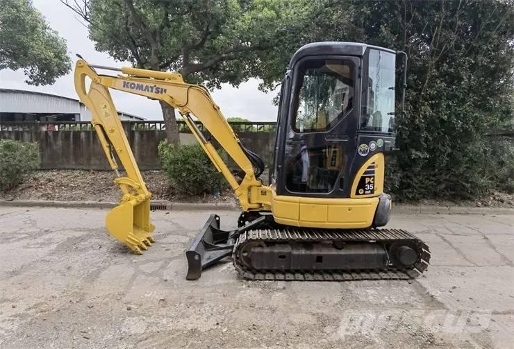Komatsu PC35 Minigrävare < 7t