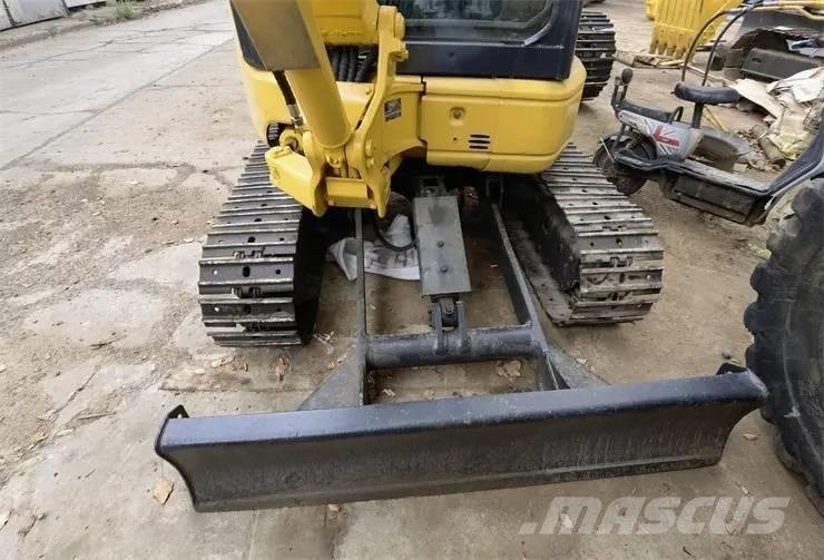 Komatsu PC35 Minigrävare < 7t