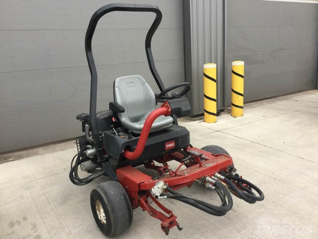 Toro 3250D Åkgräsklippare